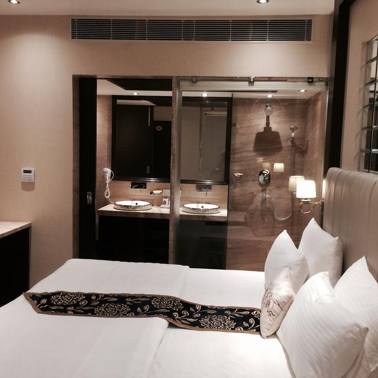 Hotel Emperor Palms Нью-Дели Экстерьер фото