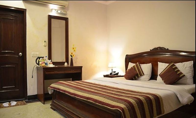 Hotel Emperor Palms Нью-Дели Экстерьер фото