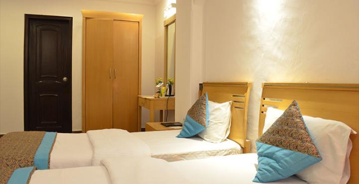 Hotel Emperor Palms Нью-Дели Экстерьер фото